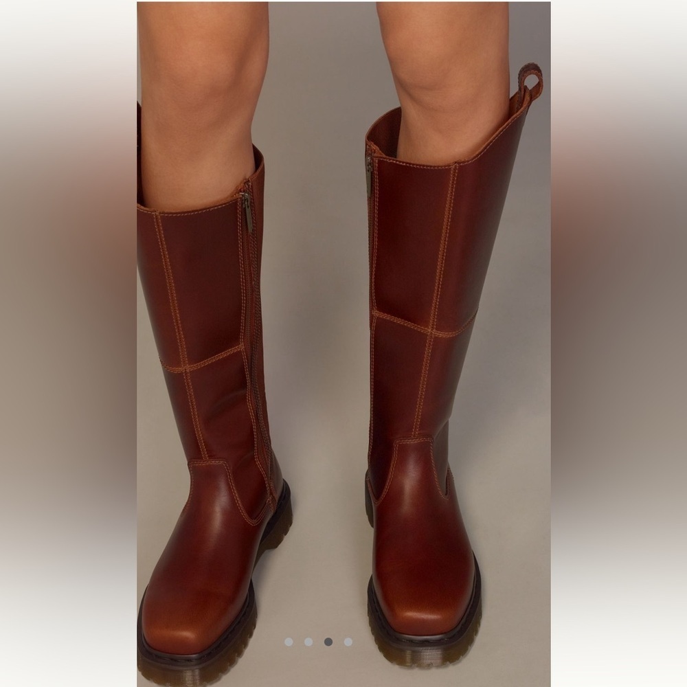 Dr Martens Amaayah Hi Boots- 8 - Picture 4 of 6